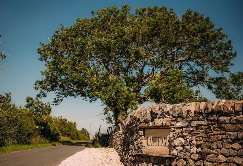 Laythams Holiday Lets Retreat