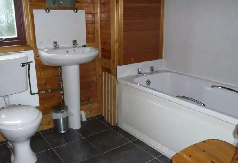 Lovely Cottage In Brookland Britain With Private Veranda