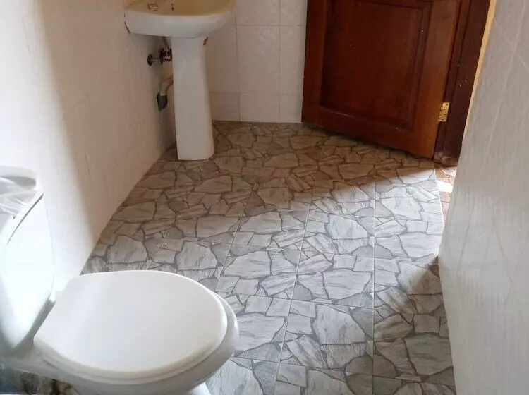 Morio Motel And Campsite