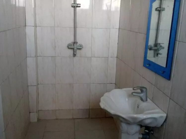 Morio Motel And Campsite