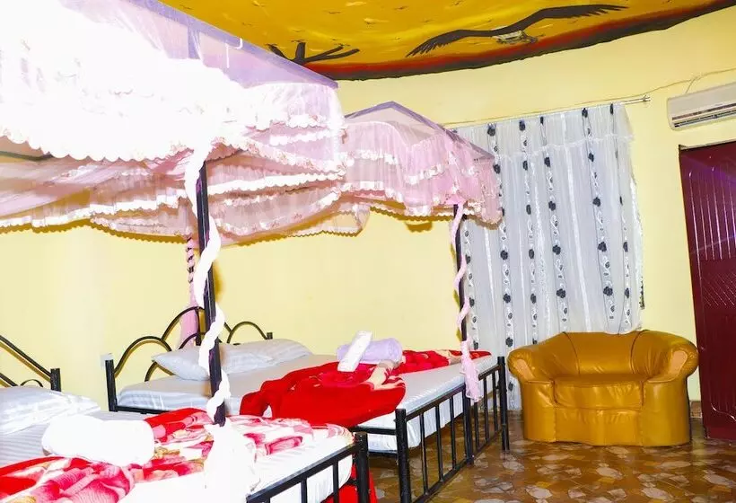 Morio Motel And Campsite