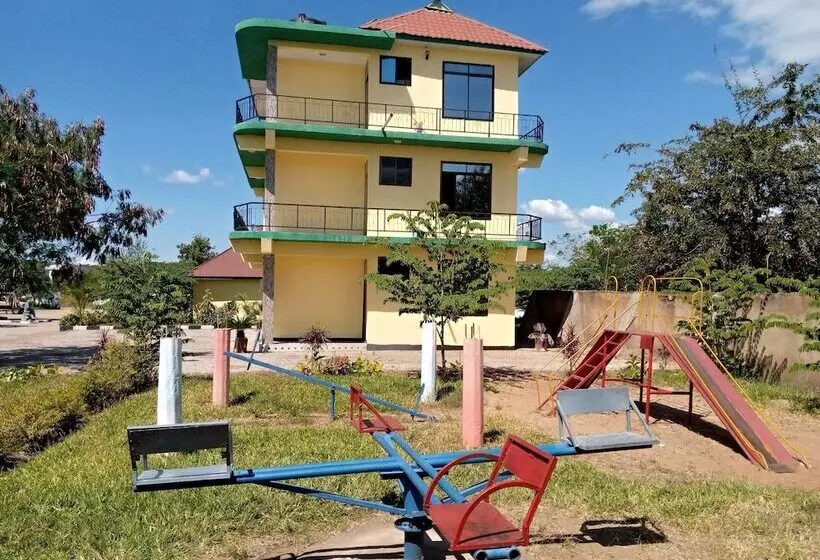 Morio Motel And Campsite