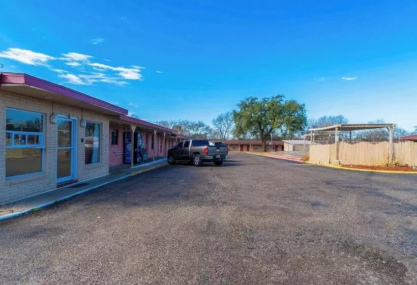 Motelli Oyo Hotel Beeville -us 181