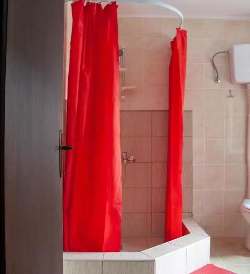 پانسیون Apartmani Zvirac