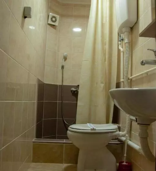 پانسیون Apartmani Zvirac