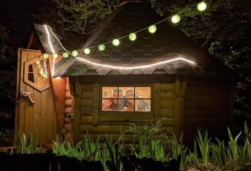 Majatalo La Roche Aux Fées