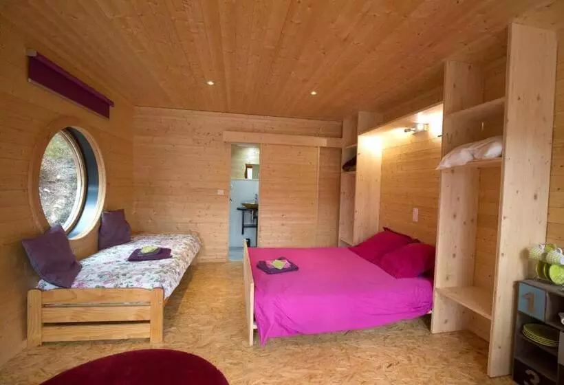 Majatalo La Roche Aux Fées