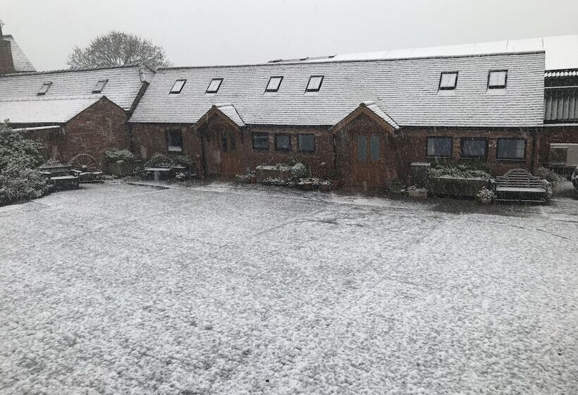 ペンション Lovely 1 Bed Cottage In Nuneaton