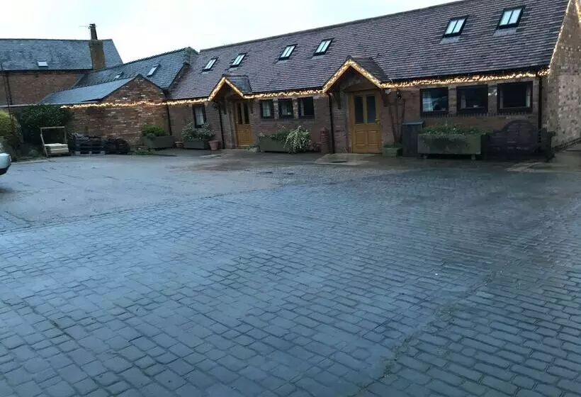 Majatalo Lovely 1 Bed Cottage In Nuneaton