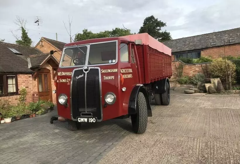 Majatalo Lovely 1 Bed Cottage In Nuneaton