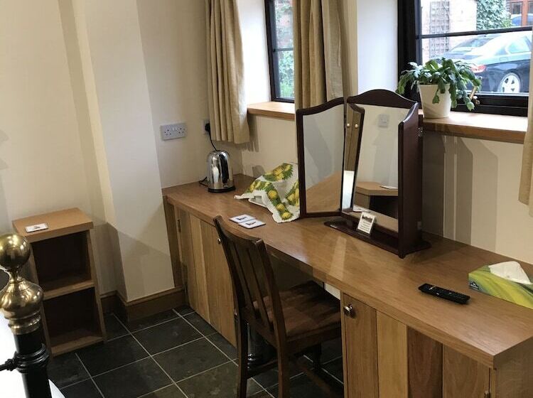 ペンション Lovely 1 Bed Cottage In Nuneaton