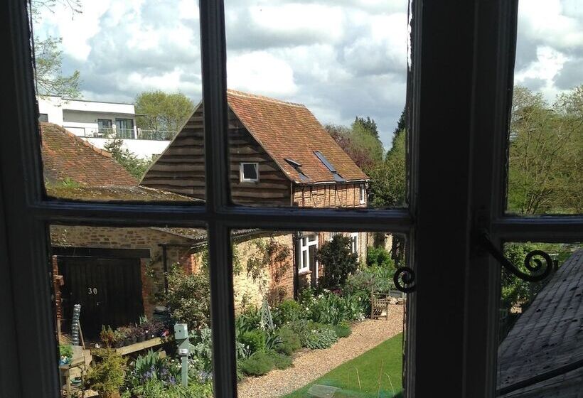 פנסיון St Ethelwolds House