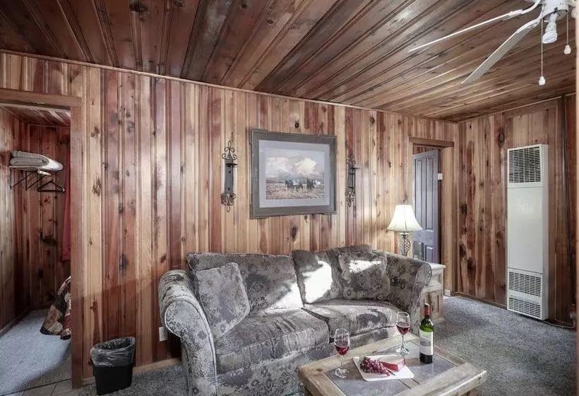 Pine Cabin By Vtrips
