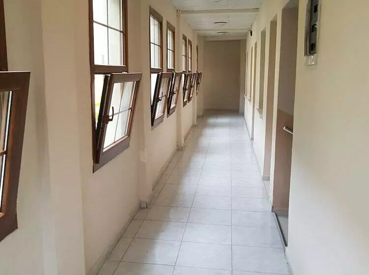 Tarihi Manisa Akhisar Oteli