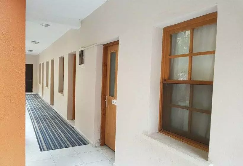 Tarihi Manisa Akhisar Oteli