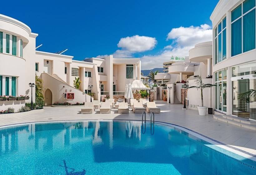 Flamingo Suites Boutique