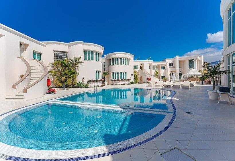 Flamingo Suites Boutique