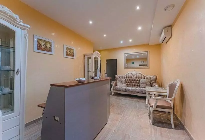 Flamingo Suites Boutique