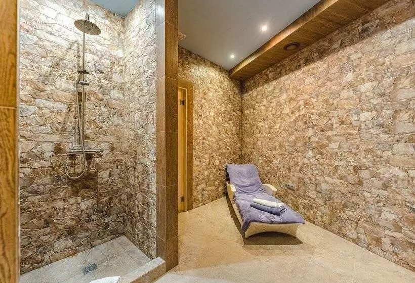 Flamingo Suites Boutique