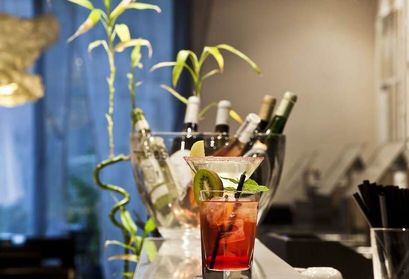 Grupotel Gran Via 678