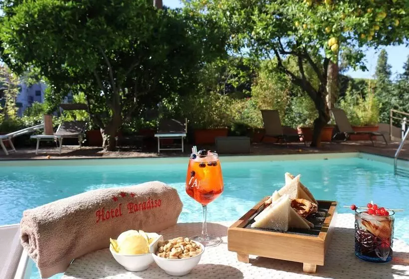 هتل Paradiso