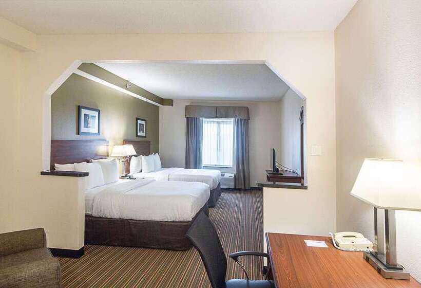 هتل Quality Inn & Suites West Chase