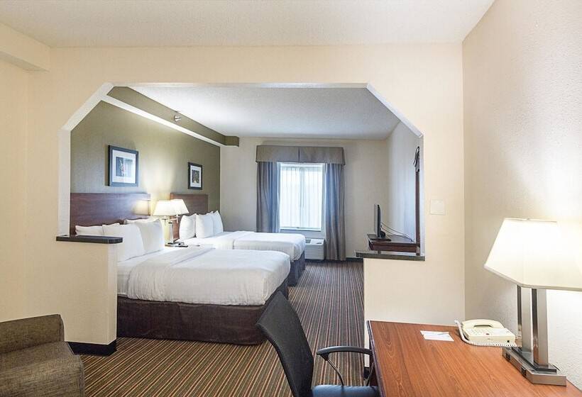 هتل Quality Inn & Suites West Chase