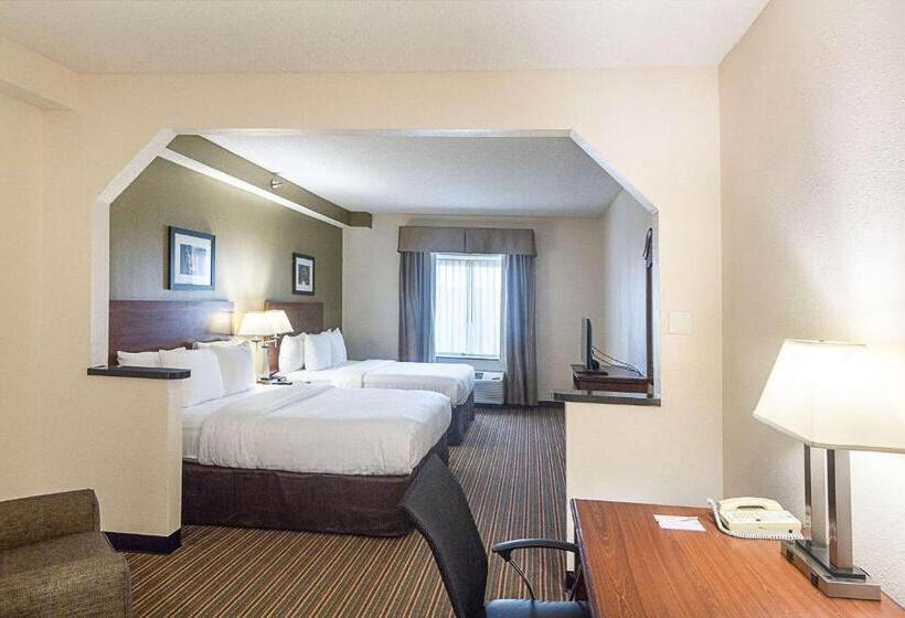 هتل Quality Inn & Suites West Chase
