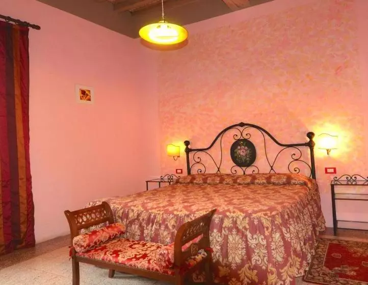 هتل Locanda Di San Martino