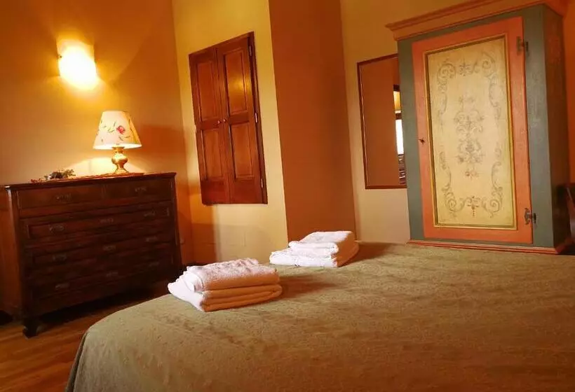 בית מלון כפרי Residence Il Poggiolino