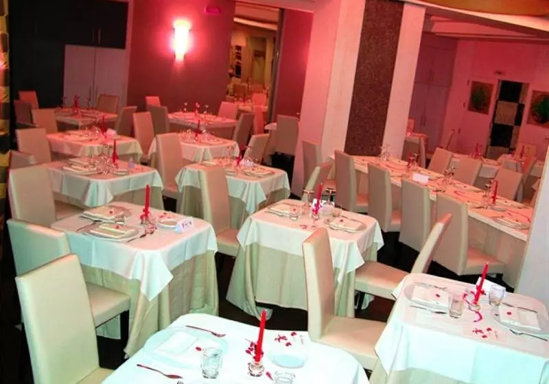 Отель Viola Palace