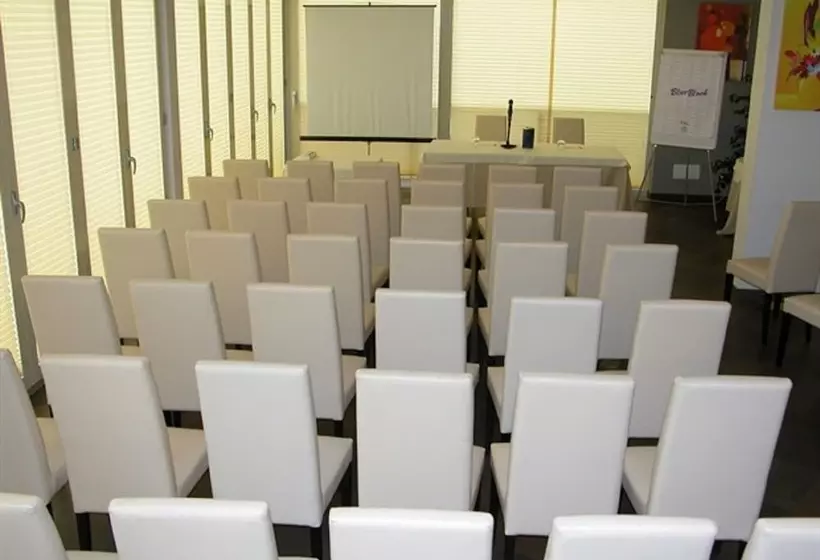 Отель Viola Palace