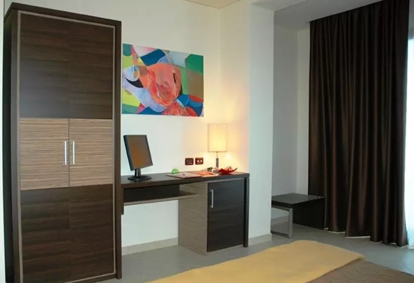 Отель Viola Palace