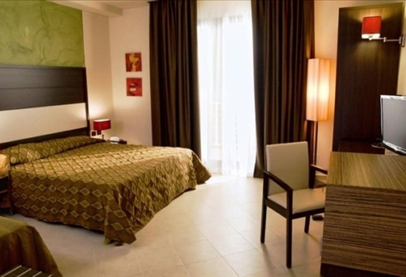 בית מלון כפרי Viola Palace