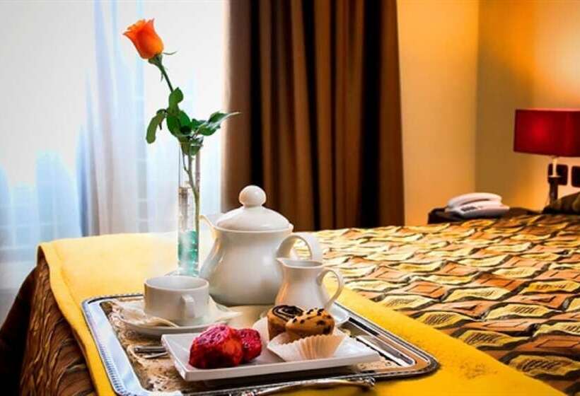 בית מלון כפרי Viola Palace