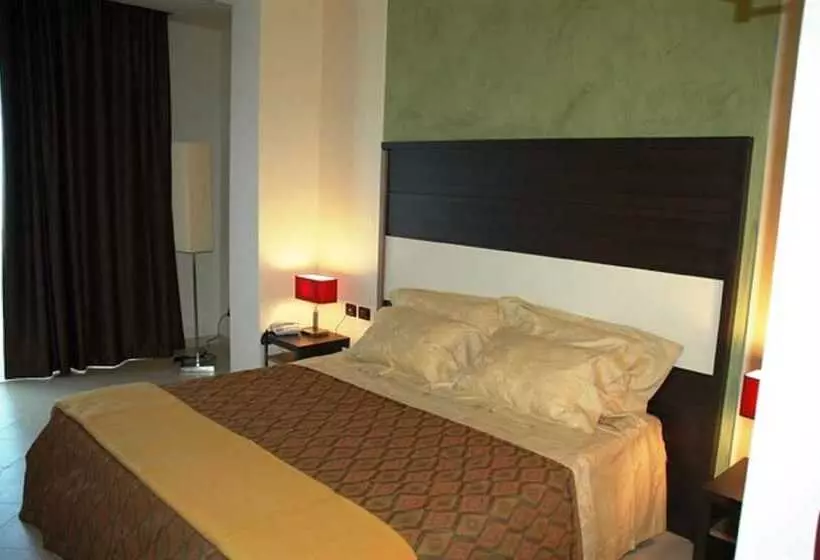 Отель Viola Palace