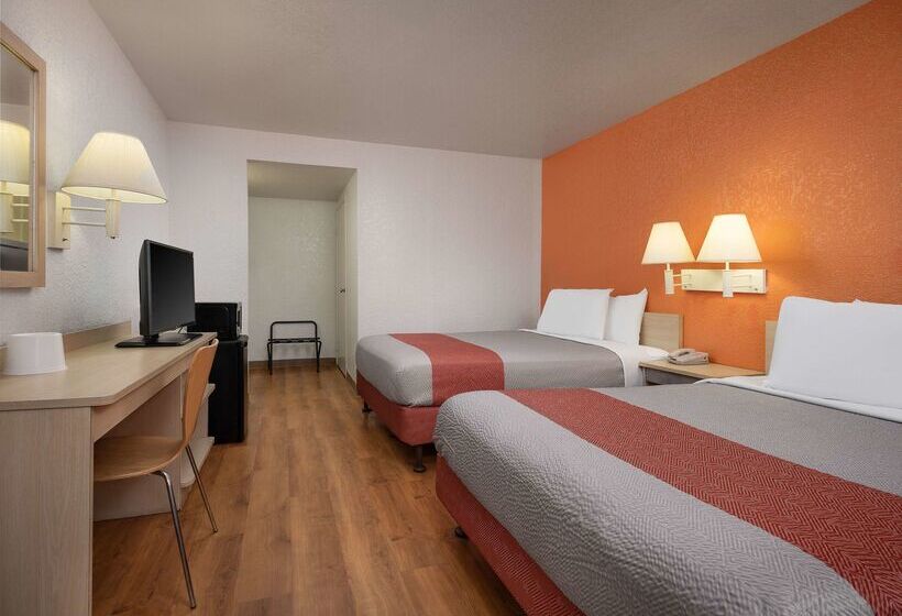 Motel 6 Buena Park, Ca Knotts Berry Farm Disneyland