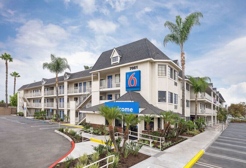 Motel 6 Buena Park, Ca Knotts Berry Farm Disneyland