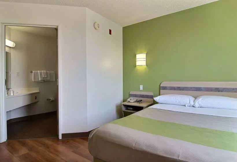 Motel 6 Albuquerque, Nm  North