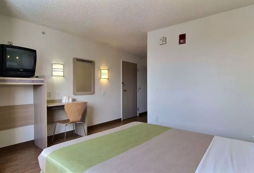 Motel 6 Albuquerque, Nm  North