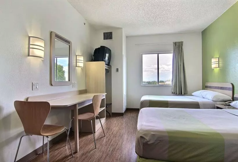 Motel 6 Albuquerque, Nm  North