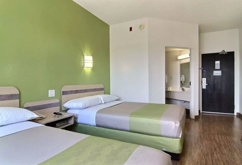 Motel 6 Albuquerque, Nm  North