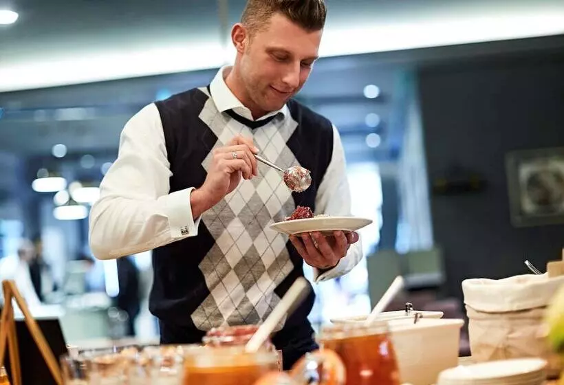 Novotel Liverpool Centre