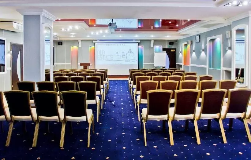 Old Estate Hotel & Spa