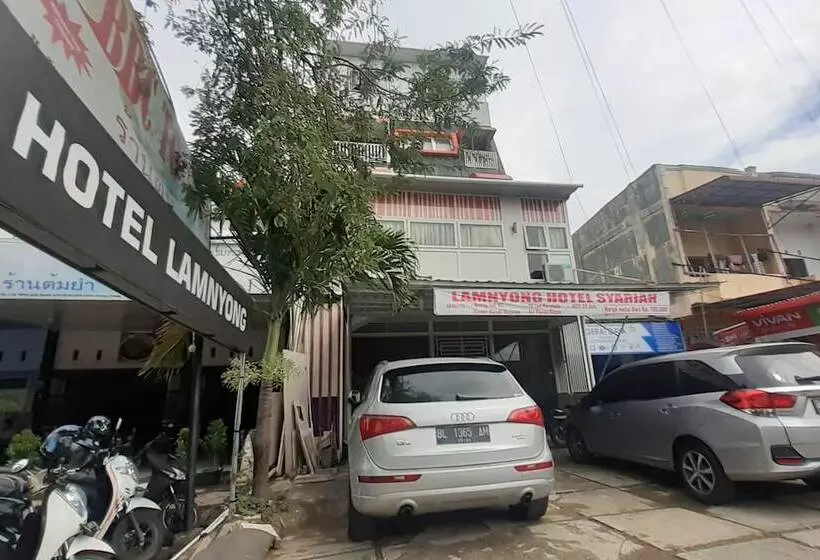 Retkeilymaja Lamnyong Syariah By Oyo Rooms