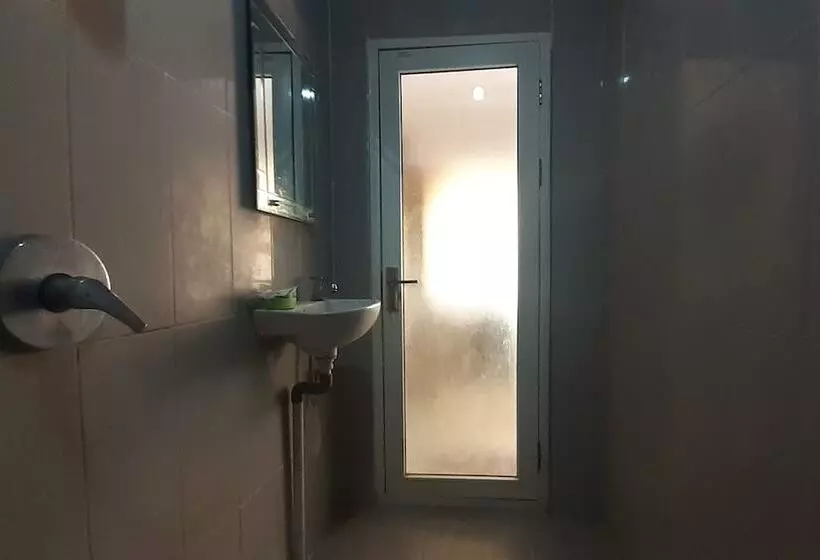 Retkeilymaja Lamnyong Syariah By Oyo Rooms