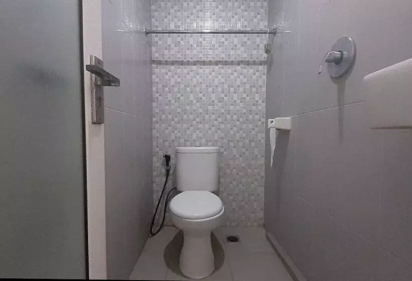 Retkeilymaja Lamnyong Syariah By Oyo Rooms