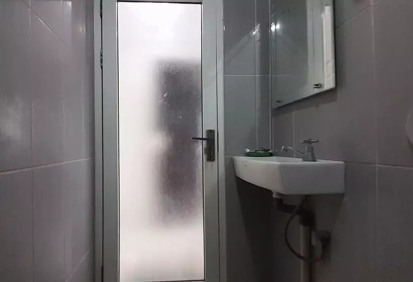 Retkeilymaja Lamnyong Syariah By Oyo Rooms