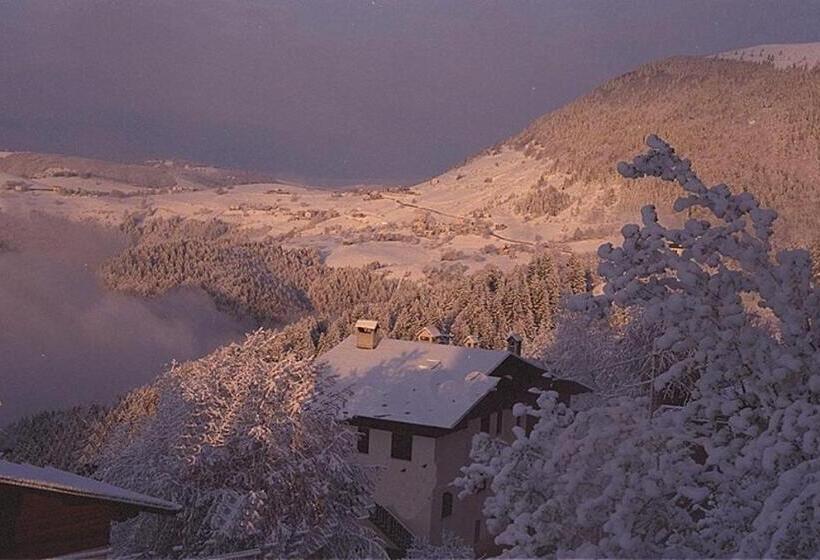 فندق Albergo Al Pino