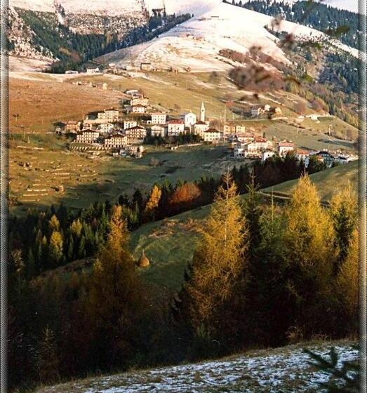 فندق Albergo Al Pino